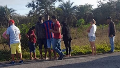 Homem se joga de Van na BR 324 e fica desacordado em Jacobina