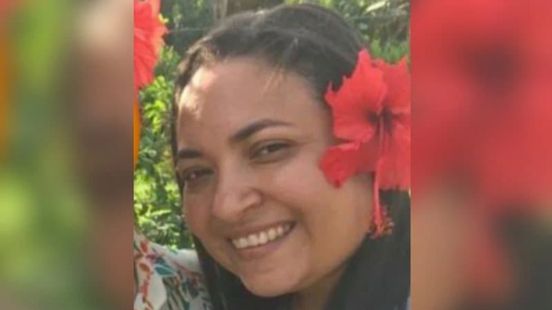 Estudante de 10 anos ateia fogo em professora dentro de escola