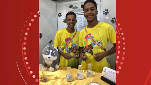 Estudantes da Bahia criam petisco natural para cães com farinha de casca de ovo e são premiados em Evento Nacional