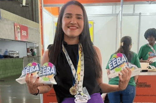Professora Ibirataense Maysa Lobo é destaque na Rede Estadual de Ensino
