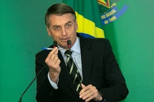 Justiça Eleitoral impede uso do sobrenome Bolsonaro por candidatos sem vínculo familiar