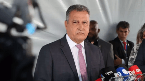 Ministro da Casa Civil critica Bolsonaro e recebe resposta de Flávio