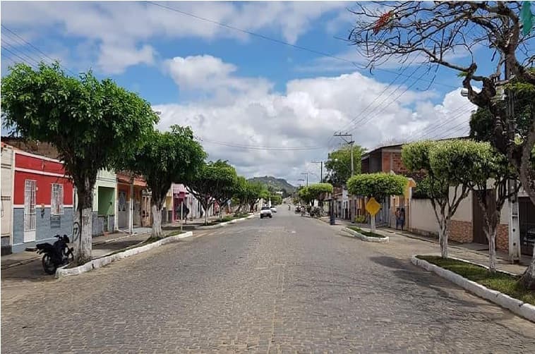 Com quase 200 casos ativos de Covid-19, município bate record e fica à beira do colapso