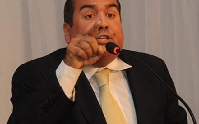 ‘O governador precisa explicar onde estão os R$ 48 milhões dos respiradores’, diz Sandro Régis após provocação de Rui