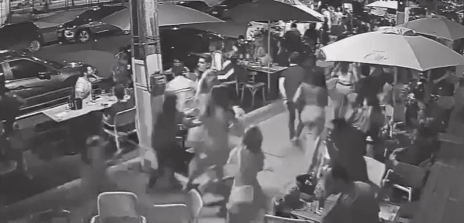 Clientes se assustam com correriam e fogem de bar: 'Era crossfit'