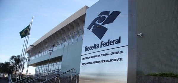 Receita Federal vai lançar nesta quinta-feira (24) o novo programa do IR