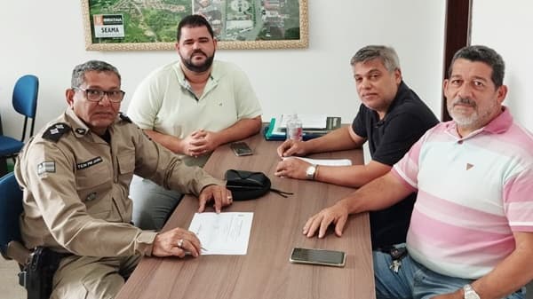 Ibirataia: Vereador Ravi Machado busca soluções para animais soltos em rodovias e prepara grande Cavalgada da Nossa Terra