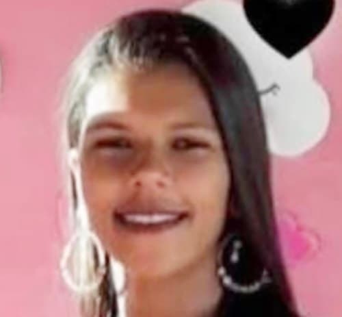 Mulher é encontrada morta a tiros dentro de sua própria casa