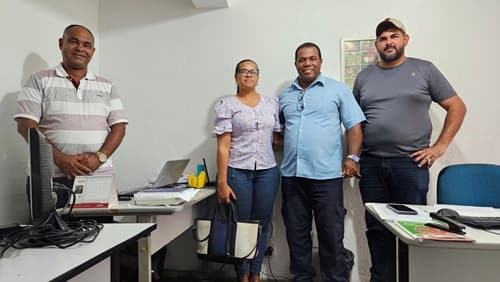 Ibirataia e Ubatã alinham parceria para manutenção de estradas vicinais e desenvolvimento rural