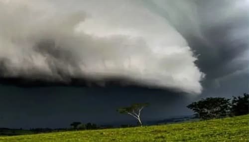 Supercélulas de tempestade colocam regiões do Brasil em alerta