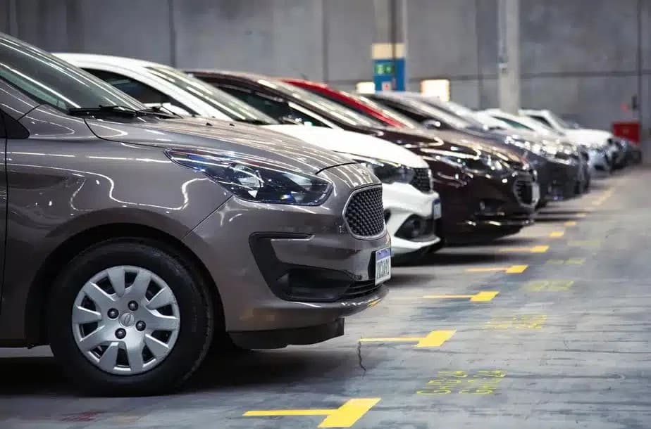 Governo quer anunciar medida para baratear carro popular