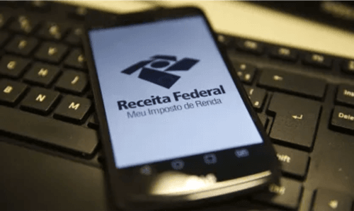 Comissão da Câmara aprova reforma do IR com isenção para quem ganha até R$ 5 mil