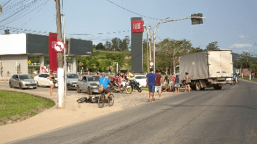 Ipiaú: Adolescente de 16 anos morre em trágico acidente entre moto e caminhão