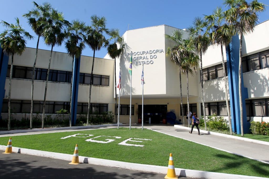 TST acolhe pedido da PGE-BA e garante credenciamento de empresas médicas para o enfrentamento da pandemia