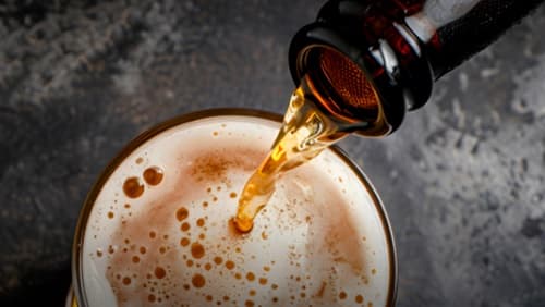 Consumo de álcool no Brasil causa 12 mortes por hora, revela estudo da Fiocruz