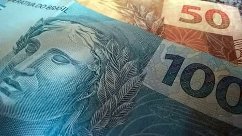 Homem sai para fazer depósito e tem mais de R$ 16 mil roubados na Bahia