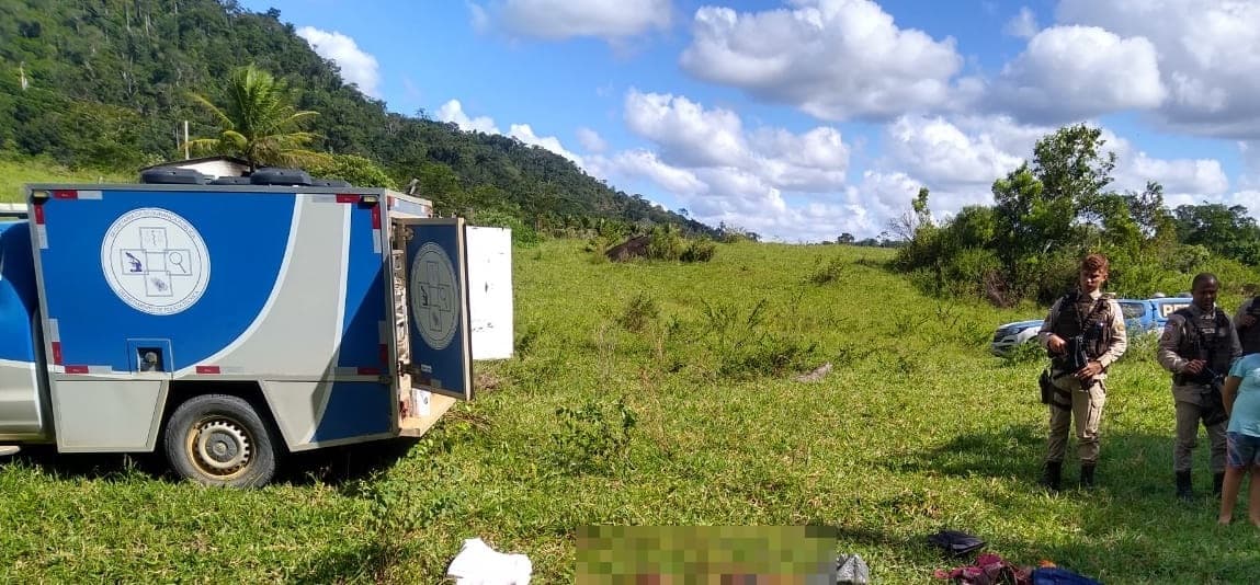 Jovem morre ao atirar contra si mesmo, antes atirou na irmã e na própria mãe durante briga em Itamaraju