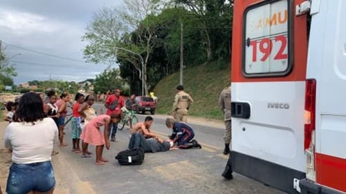 Ubatã: Motociclista fica ferido após colidir em traseira de veículo na BR-330