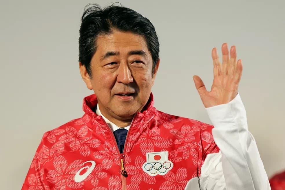 Bolsonaro lamenta morte de Shinzo Abe e decreta luto oficial de três dias