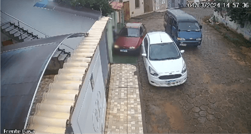 Ibirataia: Criança escapa por poucos segundos de atropelamento; assista o vídeo