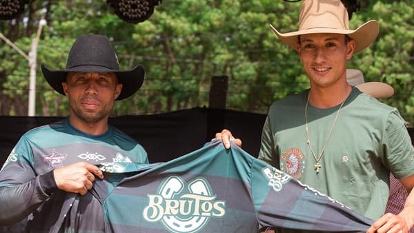 Ibirataia: Capitão do Brutos, Maciel Santana, anuncia Everton Natan como camisa 10 do time na PBR Jaguariúna Teams