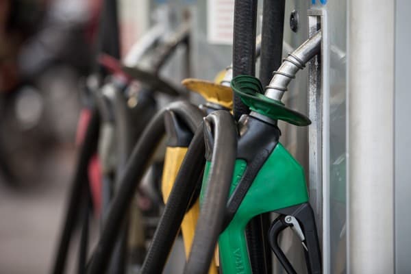 Gasolina e diesel sofrem reajuste na refinaria e ficam mais caras na Bahia