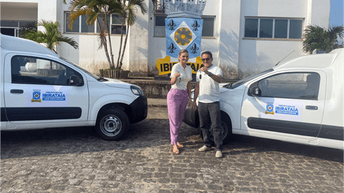 Ibirataia: Prefeitura adquire duas novas ambulâncias com recursos próprios