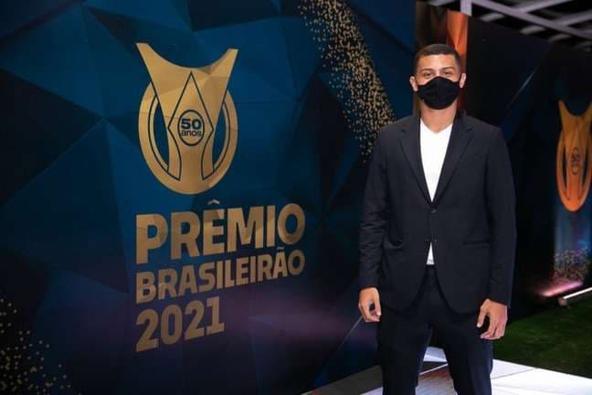 Ibirataense André é eleito jogador Revelação do Brasileirão 2021