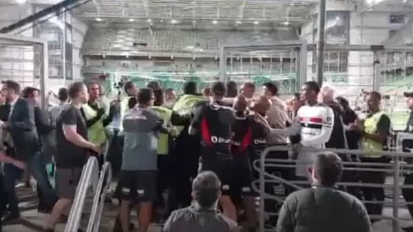 América x São Paulo: pós-jogo tem briga generalizada entre delegações
