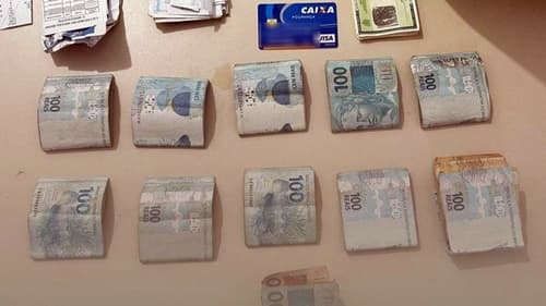 Adolescente Furta Bolsa com R$ 10 Mil de Idosa na Bahia