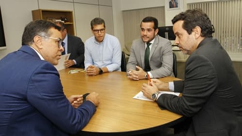 Ibirataia: Prefeito Sandro Futuca participa de reunião sobre construção do novo Complexo de Segurança no município
