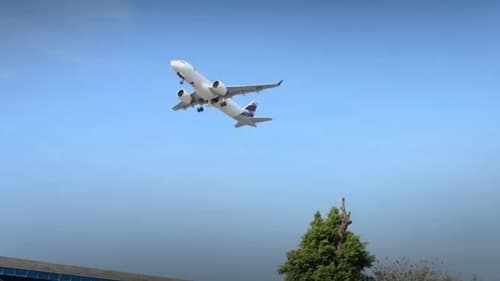 Passageiro morre após cair de escada de desembarque no Aeroporto de São José do Rio Preto