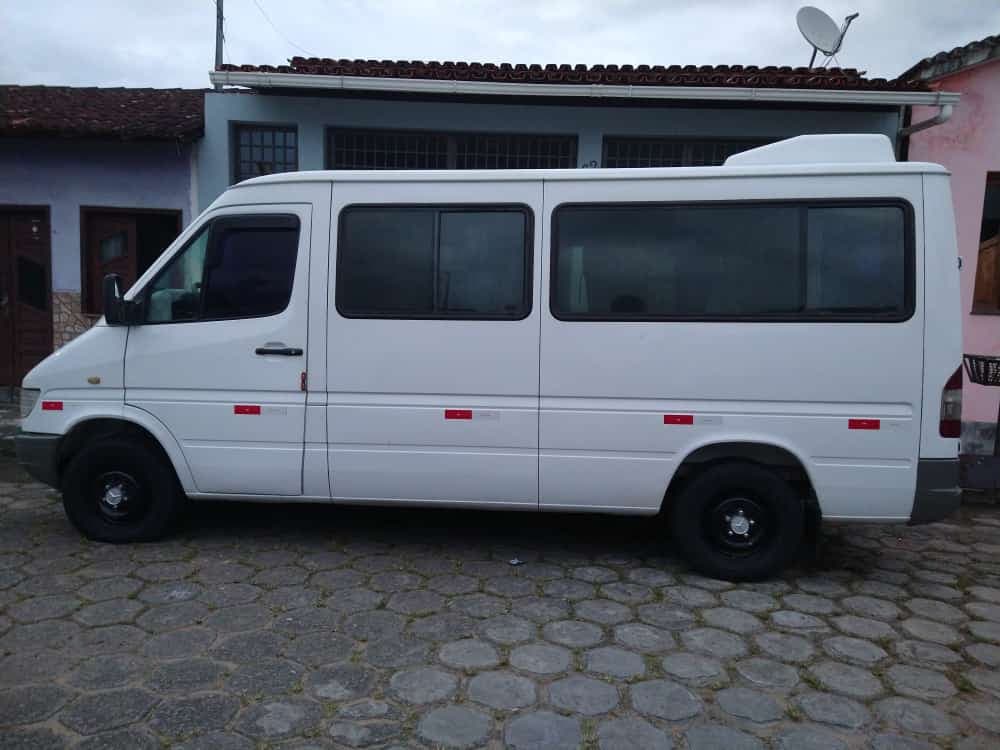 Classificados: Vende-se uma Sprinter 310 / Mercedes-Benz