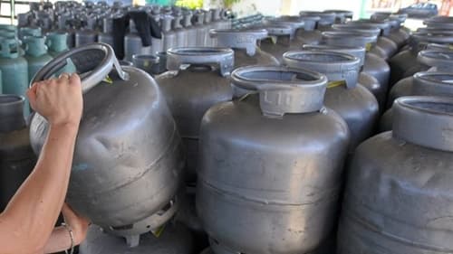 Novo reajuste deve aumentar gás de cozinha em R$ 7 na Bahia, diz sindicato