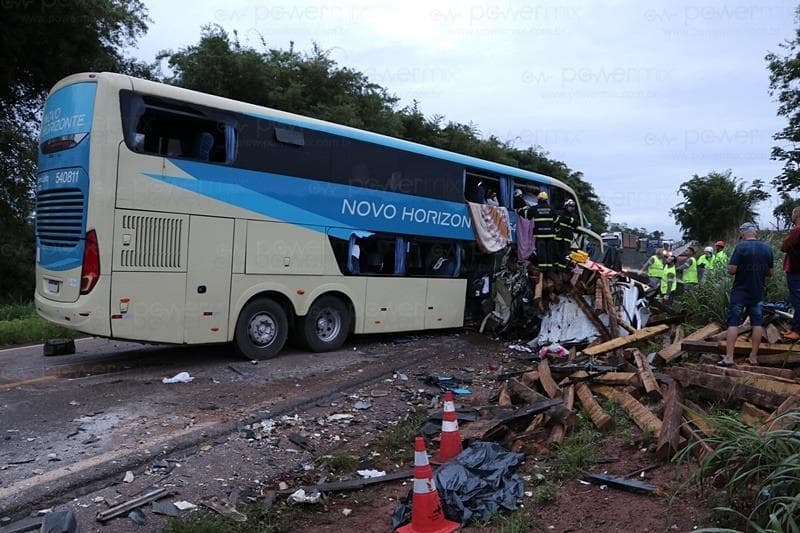 Motorista de ônibus da Novo Horizonte morre em acidente na BR-163