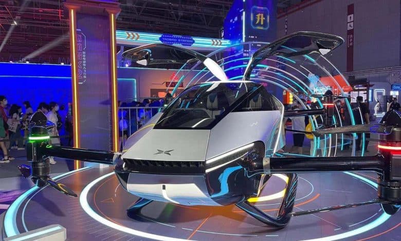 Carro voador de empresa chinesa rival de Tesla é apresentado com vídeo divulgado; assista o vídeo