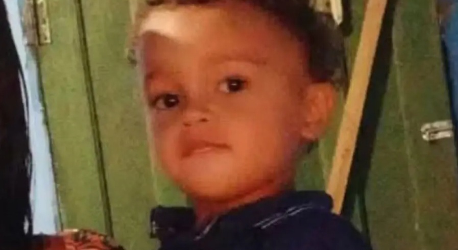 Criança de 2 anos morre após cair de moto na zona rural na Bahia