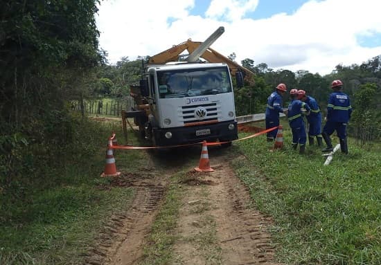 Ipiaú: Família consegue ligação de energia após esperar por mais de 12 anos