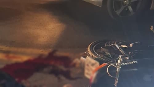 Grave acidente na BA-120 deixa motociclista ferido e motorista de caminhão foge sem prestar socorro