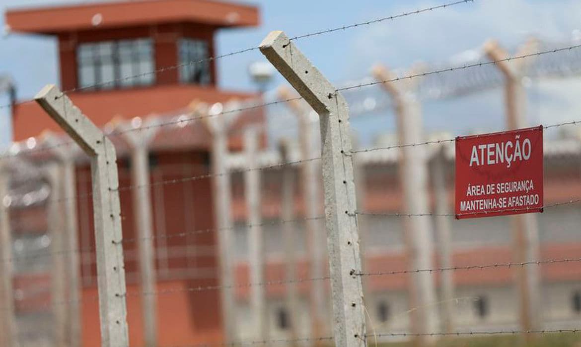 Líder do PCC é transferido de Rondônia para o Distrito Federal