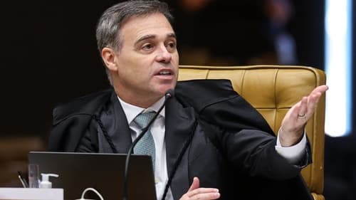 Sessão do STF é marcada por tensão durante discussão sobre investigação de Alexandre de Moraes