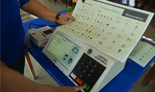 Prazo para tirar ou regularizar título de eleitor termina nesta quarta-feira (6)