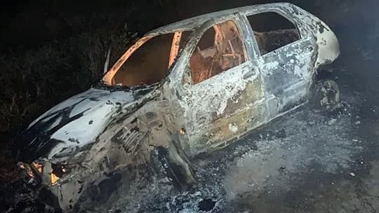 Carro envolvido em acidente que deixou um morto e um ferido na Bahia