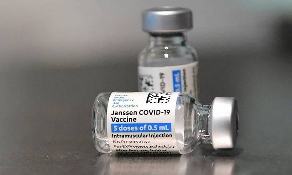Vacina 2 meses após 1ª dose elevou proteção contra covid, diz Johnson & Johnson