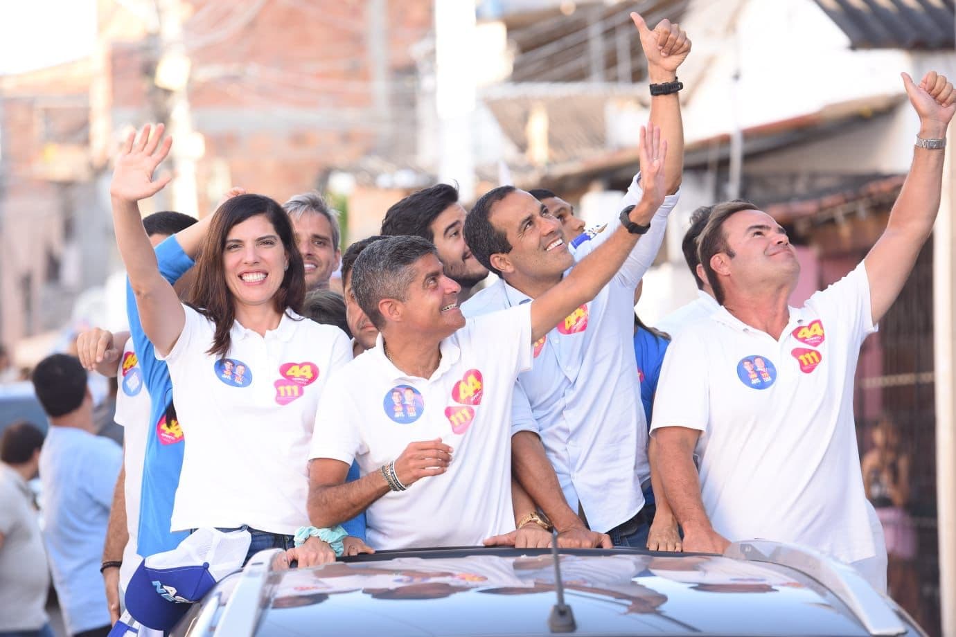 ACM Neto realiza duas megacarreatas em Salvador e crava: "Vamos ganhar no primeiro turno"