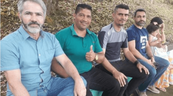 Pré-candidato a Prefeito de Ibirataia, Elisio do Coal, Prestigia Final da Copa de Futebol Master em Algodão