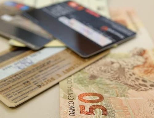 Inadimplência aumenta na Bahia; mais de 4,4 milhões de baianos estão endividados