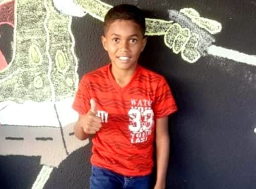 Eunápolis: Morre criança eletrocutada ao tentar soltar pipa presa em rede elétrica