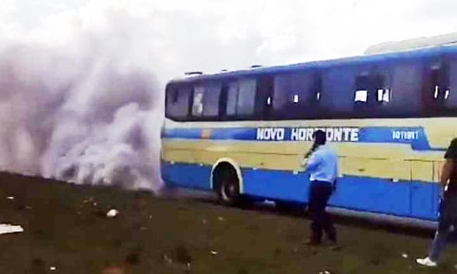Passageiros em Pânico: Incêndio em ônibus da Viação Novo Horizonte desperta preocupações