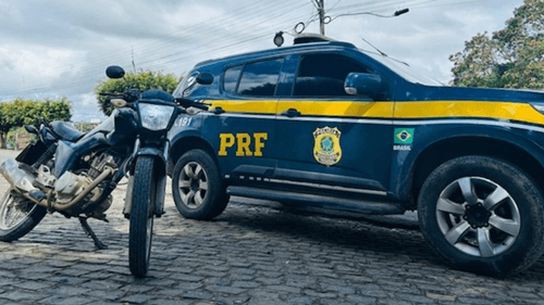 Ubatã: PRF recupera Corolla e motocicleta durante Operação Conatus